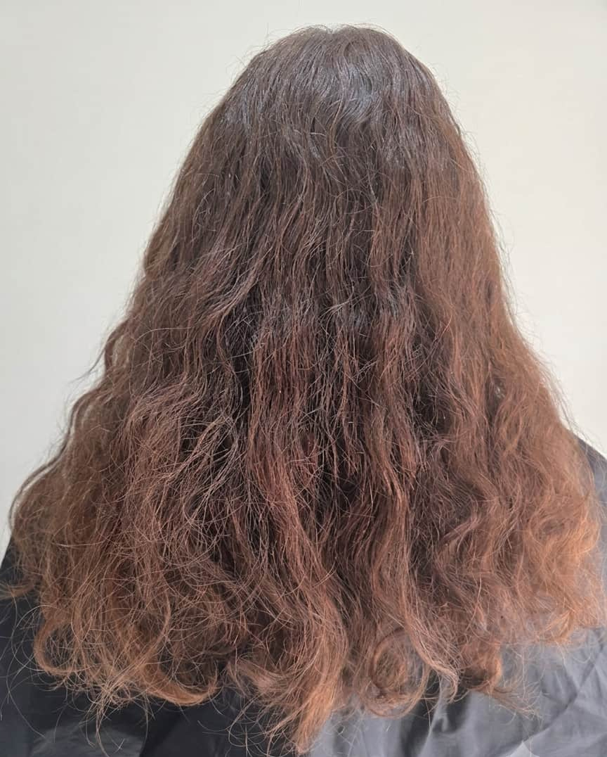 Dry, uneven waves lacking definition.