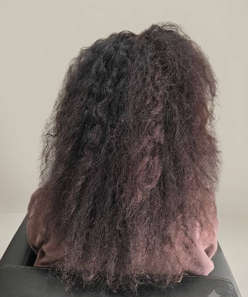 Coarse strands lacking moisture and shape.