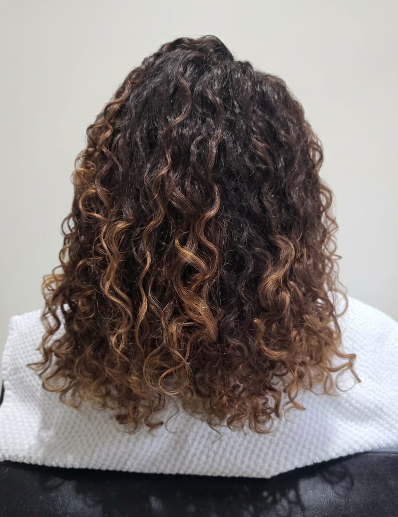Deeply nourished curls with vibrant shape and softness.
