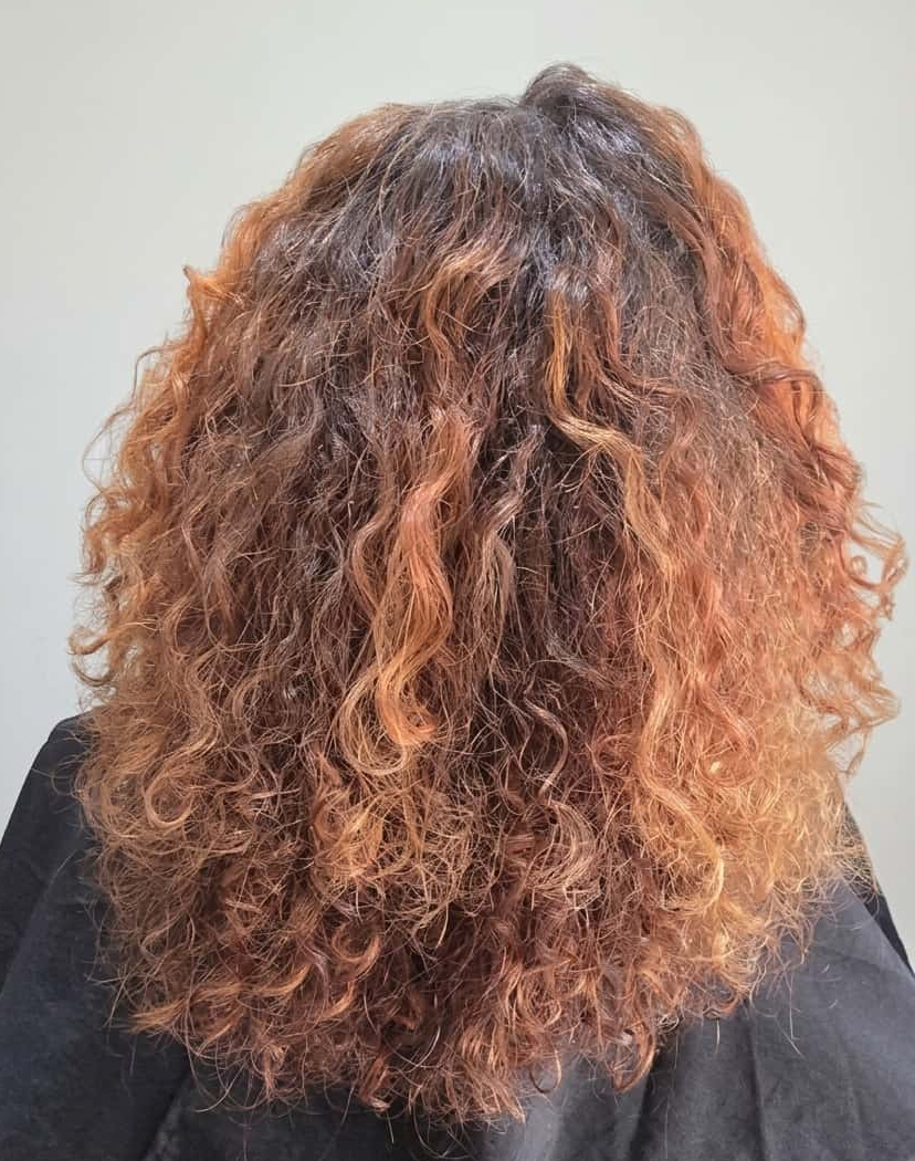 Curl pattern appearing stretched with limited bounce.
